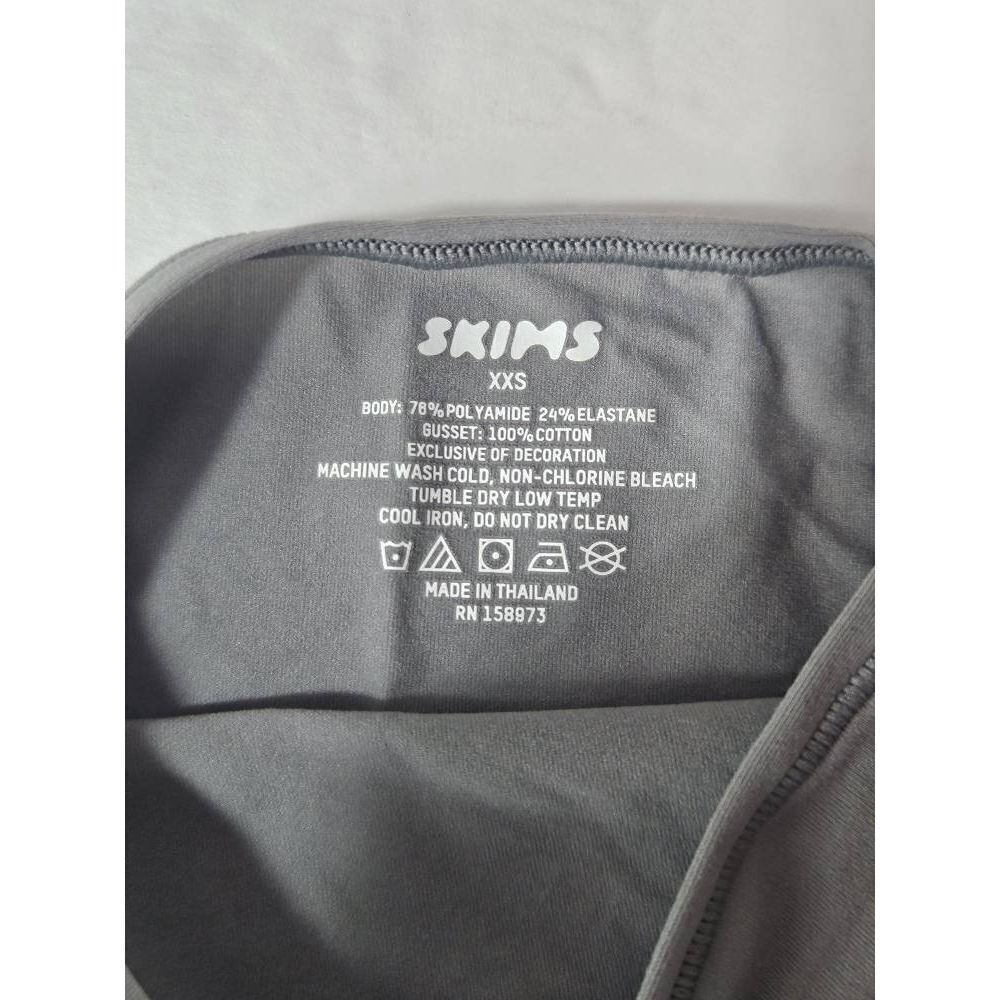 Skims full panty Nwt - Picture 5 of 8